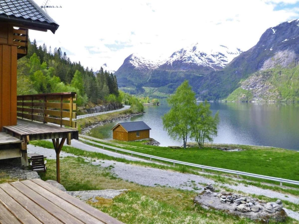 Apartment Stryn Exteriör bild
